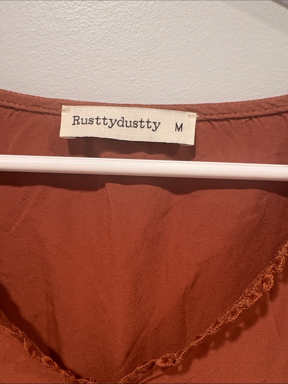 Rust Crochet-Sleeve V-Neck Blouse - Women ptp 21 length 26 - Picture 2 of 6